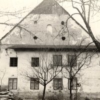 53