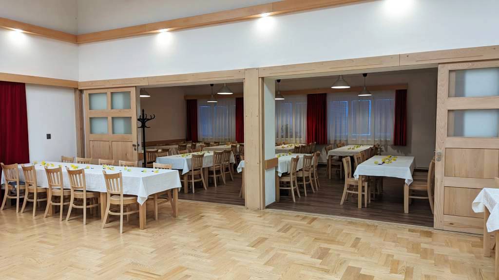Velký sál - Kulturní dům U Kremlů Závišice