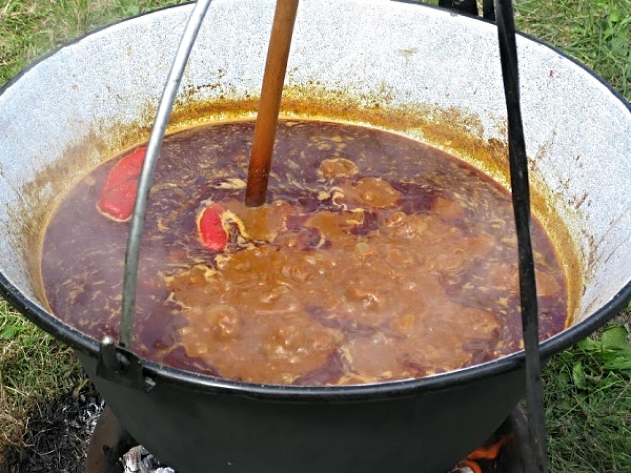 Pozvánka na Závišický gulášfest