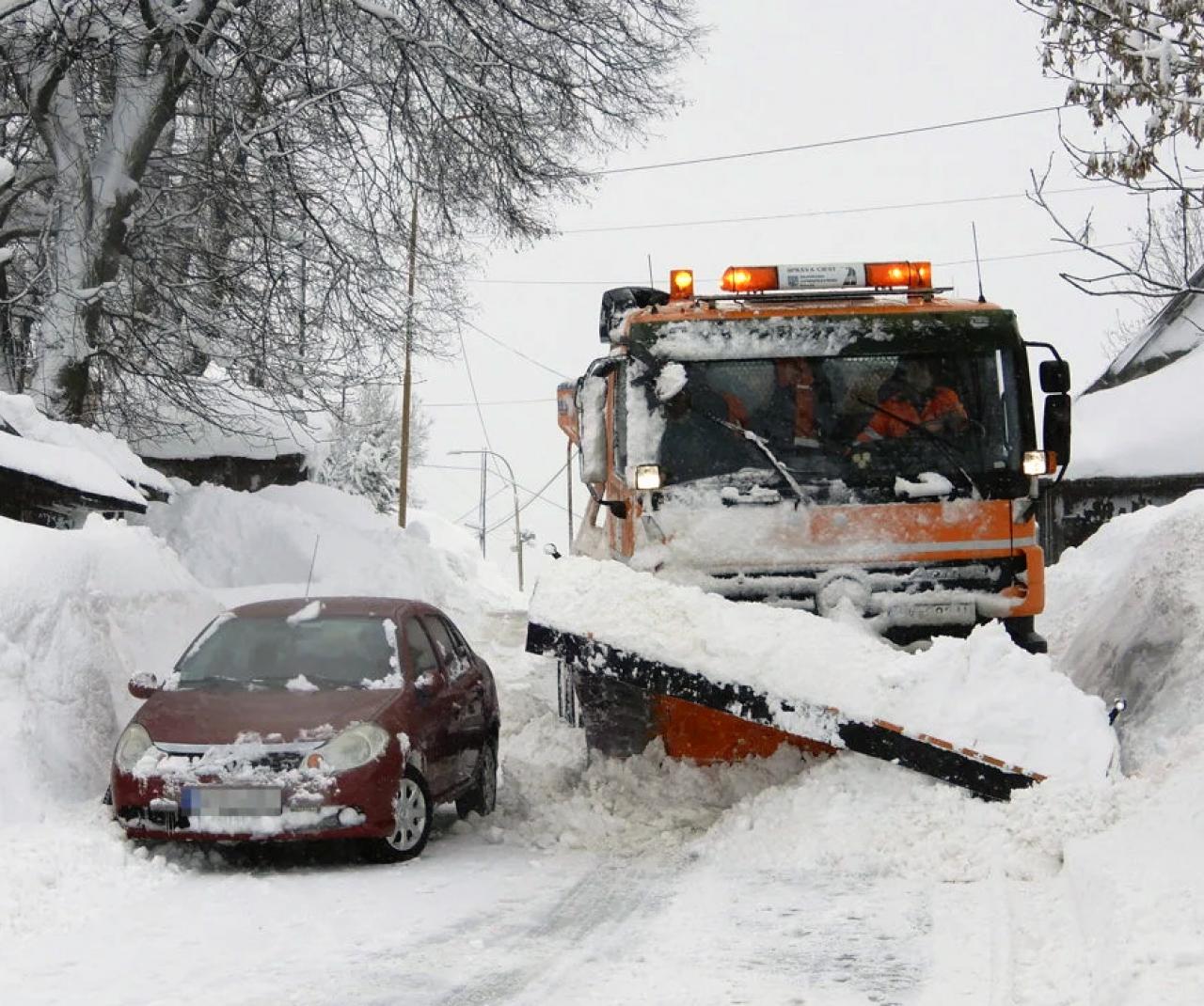 Upozornění pro motoristy, občany a Výstraha ČHMÚ